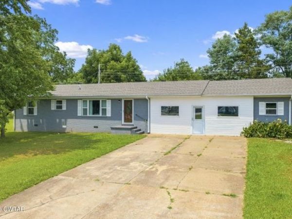 291 Factory Dr , Lexington, TN 38351