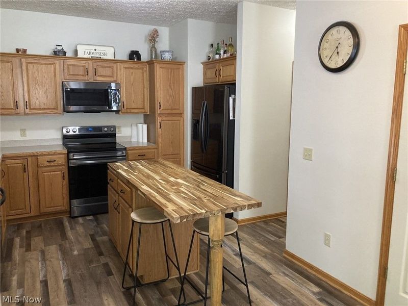 4049 Timber Run, Ravenna, OH 44266 Photo 6
