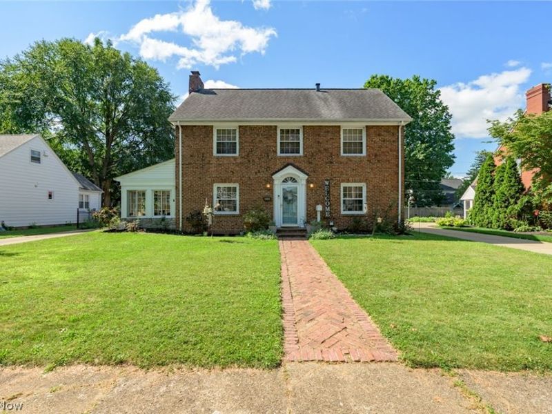 228 Kenwick Drive, Akron, OH 44313 Photo 2