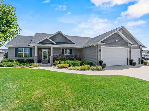 4702 N WREN DRIVE, Appleton, WI 54913