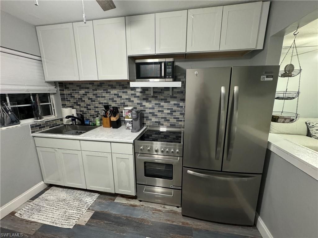 2060 Bayside Pkwy, Fort Myers, FL 33901 Photo