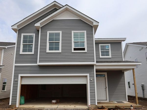 1019 Dawsons Drive, Hebron, OH 43025