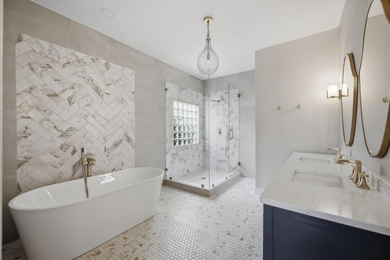 4907 50th Avenue W, Bradenton, FL 34210 Photo