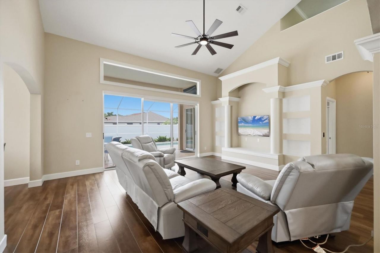 4907 50th Avenue W, Bradenton, FL 34210 Photo