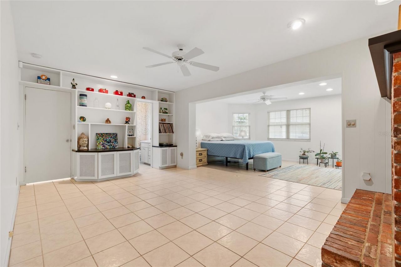 1901 Dormieone Road N, Saint Petersburg, FL 33710 Photo