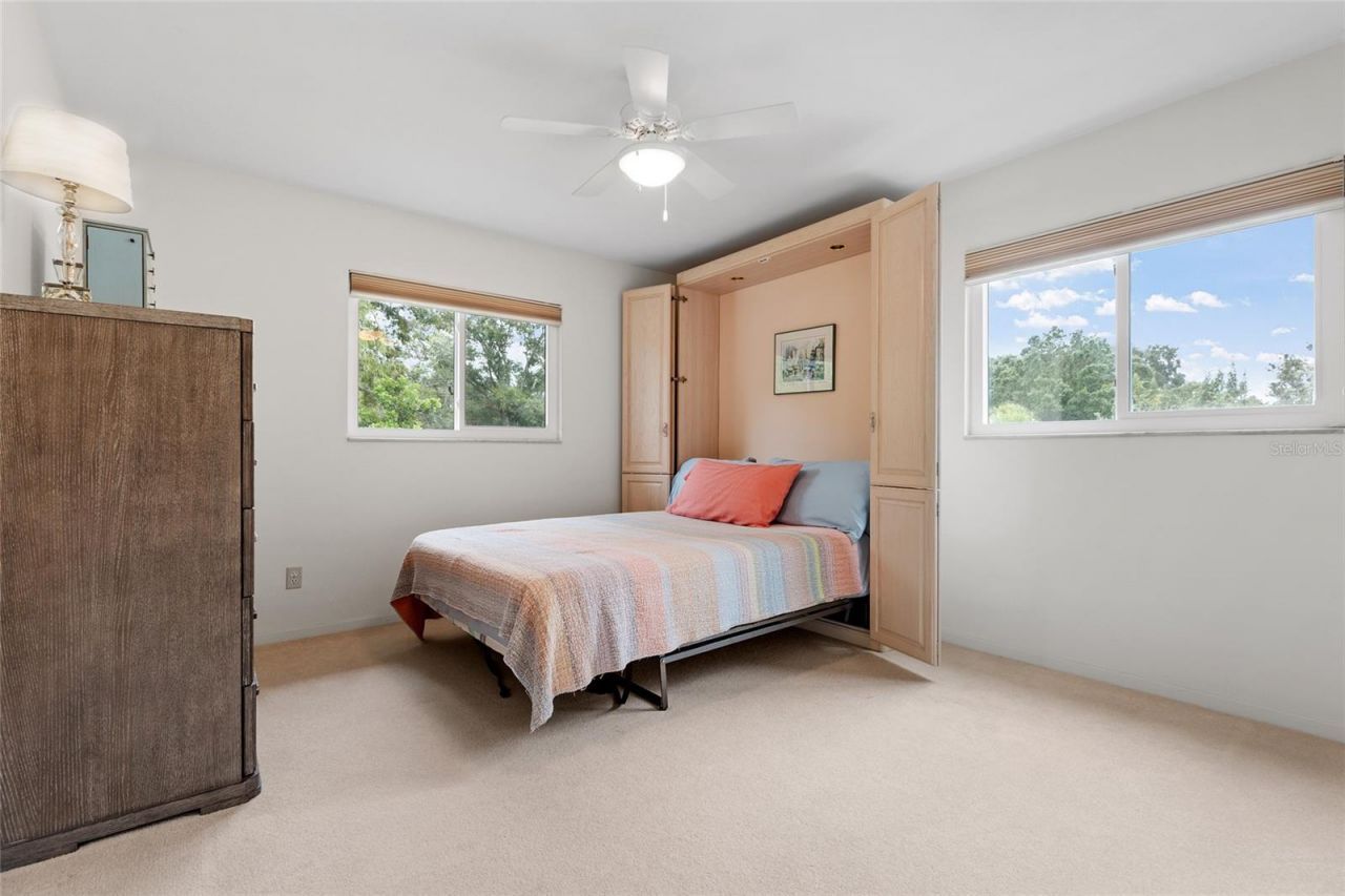 1901 Dormieone Road N, Saint Petersburg, FL 33710 Photo