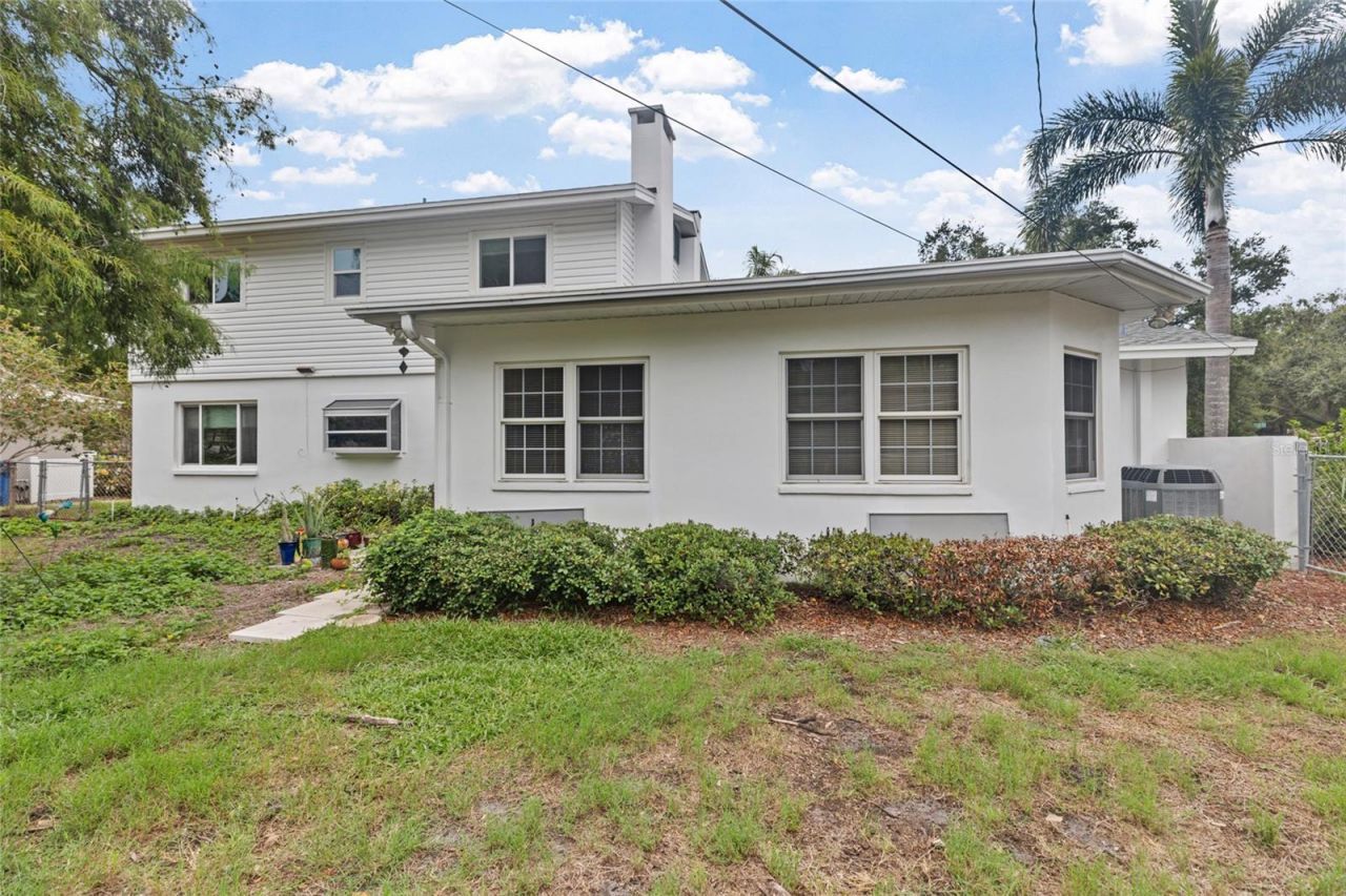 1901 Dormieone Road N, Saint Petersburg, FL 33710 Photo