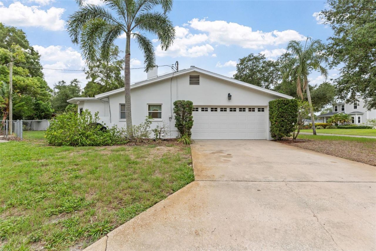 1901 Dormieone Road N, Saint Petersburg, FL 33710 Photo