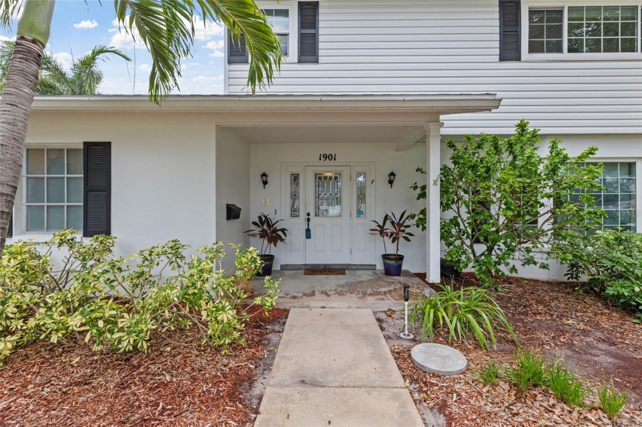 1901 Dormieone Road N, Saint Petersburg, FL 33710 Photo