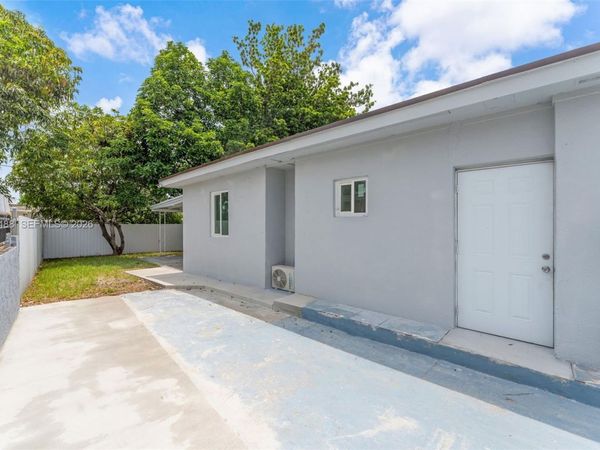17915 NW 43rd Ct , Unit B, Miami Gardens, FL 33055