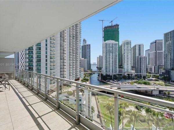 90 SW 3rd St, Unit 1801, Miami, FL 33130