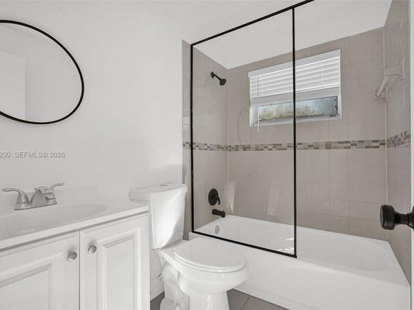 8295 NE Miami Ct , Unit 4, Miami, FL 33138