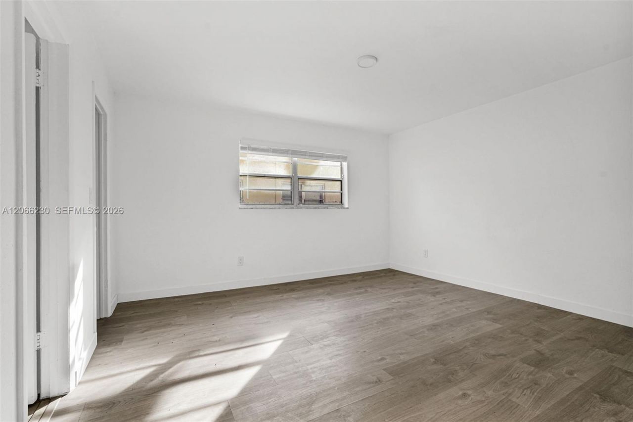 8295 NE Miami Ct , Unit 4, Miami, FL 33138 Photo