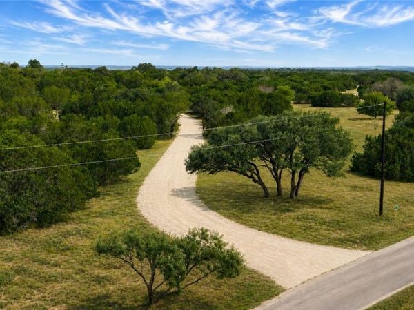 736 CR 206 , Lampasas, TX 76550
