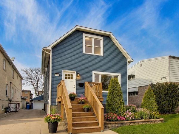 6730 W Dakin Street , Chicago, IL 60634