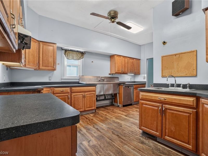 225 Mentor Avenue, Painesville, OH 44077 Photo 8