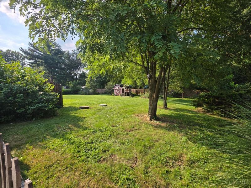 8660 Koszo Road, Anderson Twp, OH 45255 Photo 12
