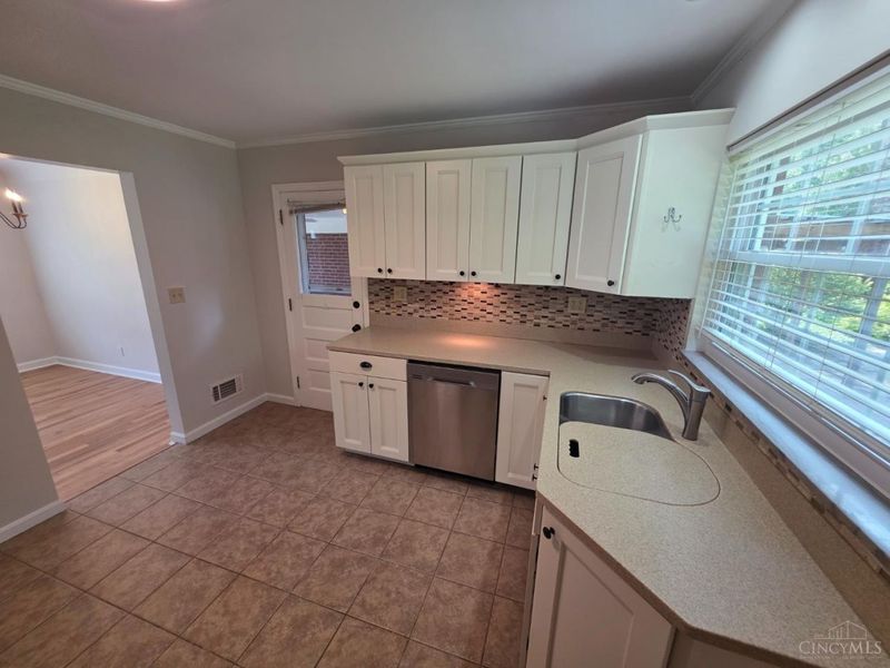 8660 Koszo Road, Anderson Twp, OH 45255 Photo 5