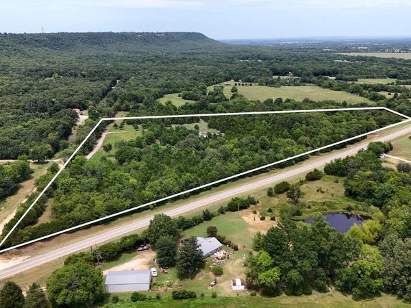 29562 E Highway 71 , Porum, OK 74455