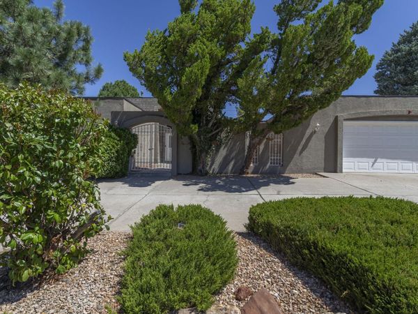 7413 El Morro Road NE, Albuquerque, NM 87109