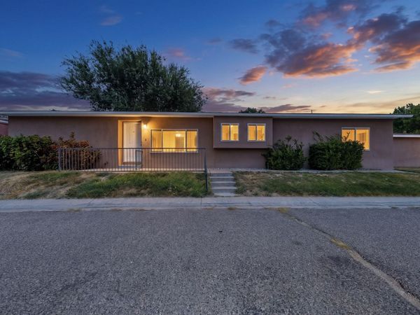 7201 Canary Lane NE, Albuquerque, NM 87109