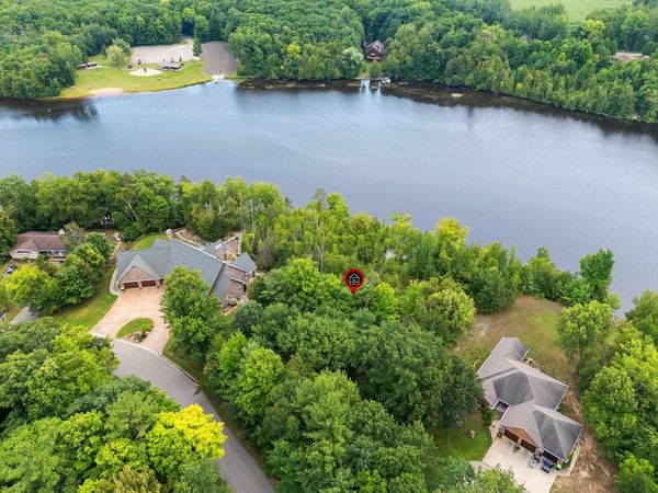 317 W HIGHLAND DRIVE, Oconto Falls, WI 54154