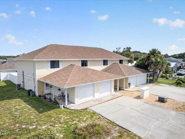 841 E 14th Avenue, New Smyrna Beach, FL 32169