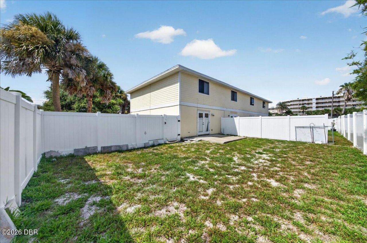 841 E 14th Avenue, New Smyrna Beach, FL 32169 Photo