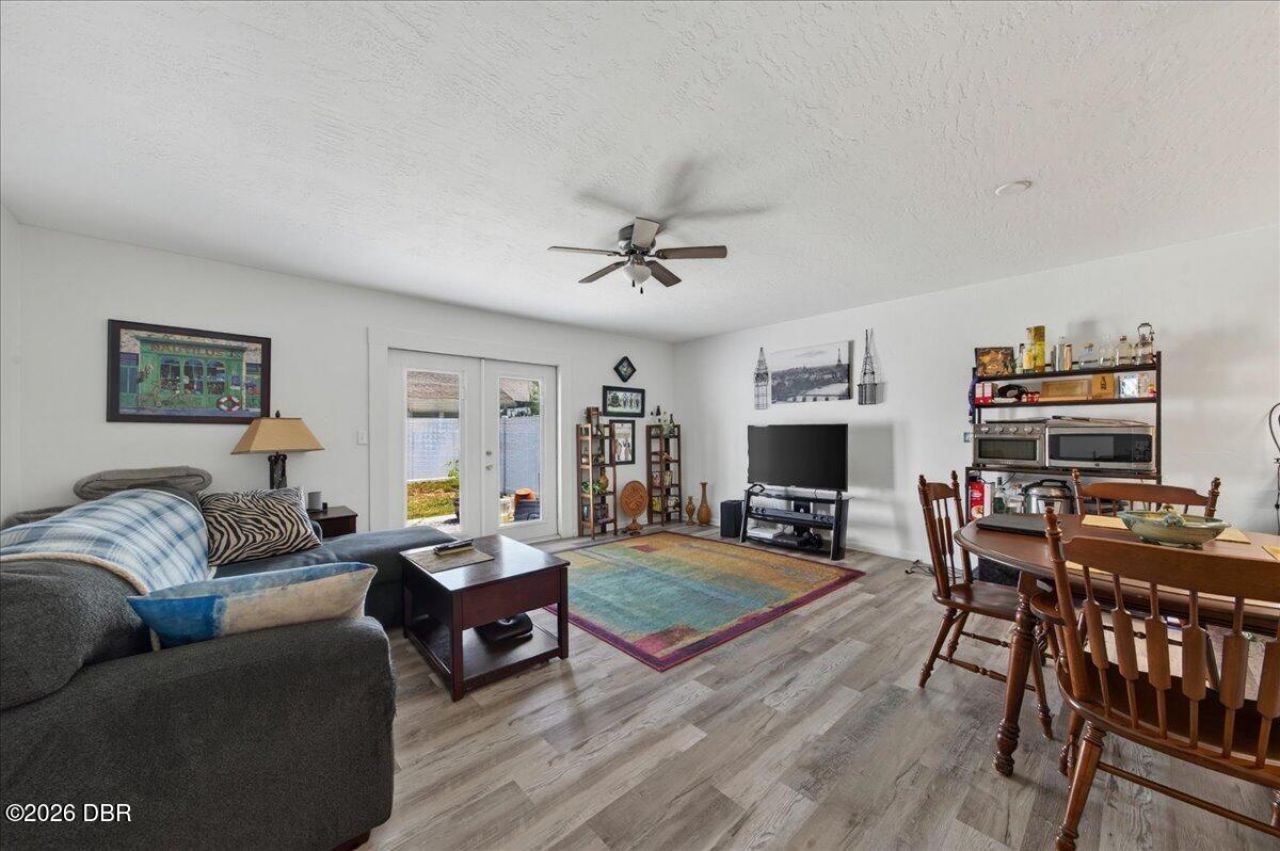 841 E 14th Avenue, New Smyrna Beach, FL 32169 Photo