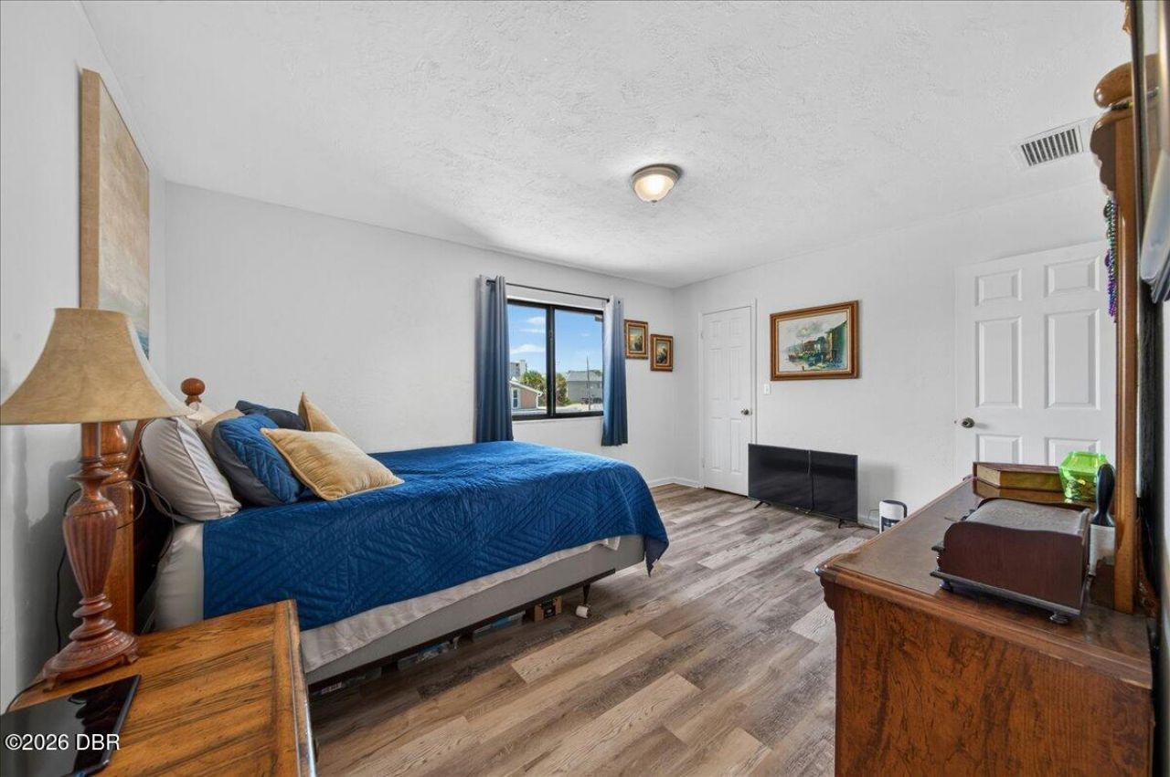 841 E 14th Avenue, New Smyrna Beach, FL 32169 Photo