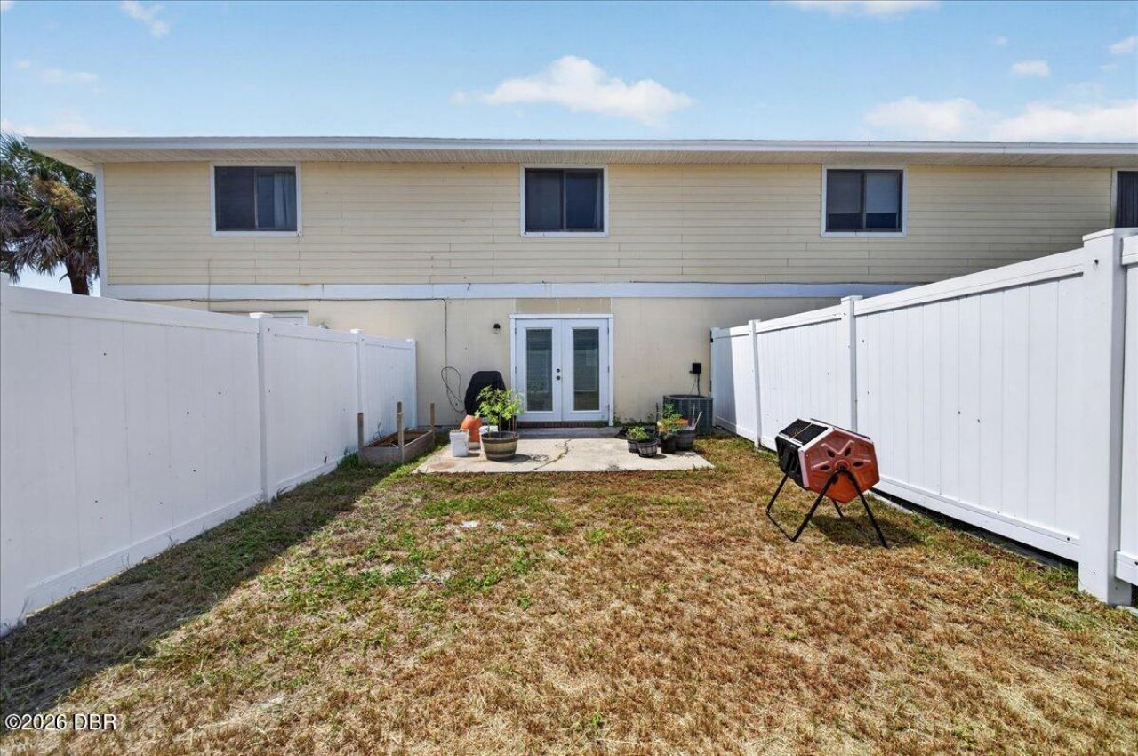 841 E 14th Avenue, New Smyrna Beach, FL 32169 Photo