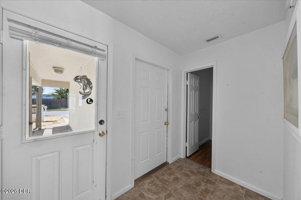 841 E 14th Avenue, New Smyrna Beach, FL 32169 Photo