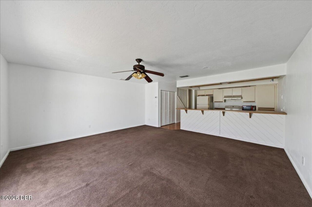 841 E 14th Avenue, New Smyrna Beach, FL 32169 Photo