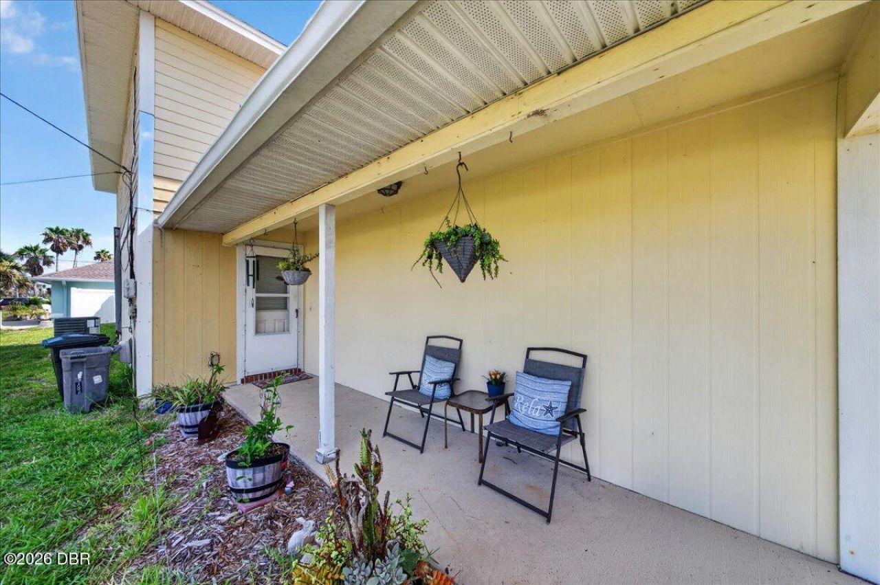 841 E 14th Avenue, New Smyrna Beach, FL 32169 Photo