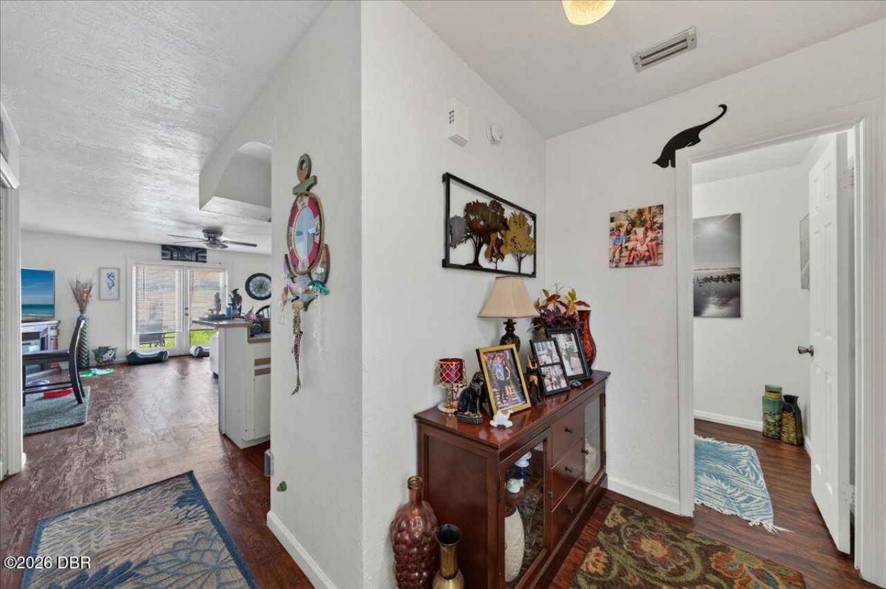 841 E 14th Avenue, New Smyrna Beach, FL 32169 Photo