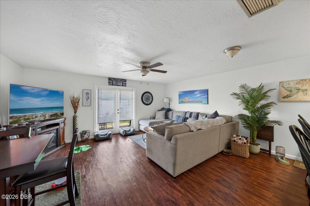 841 E 14th Avenue, New Smyrna Beach, FL 32169 Photo
