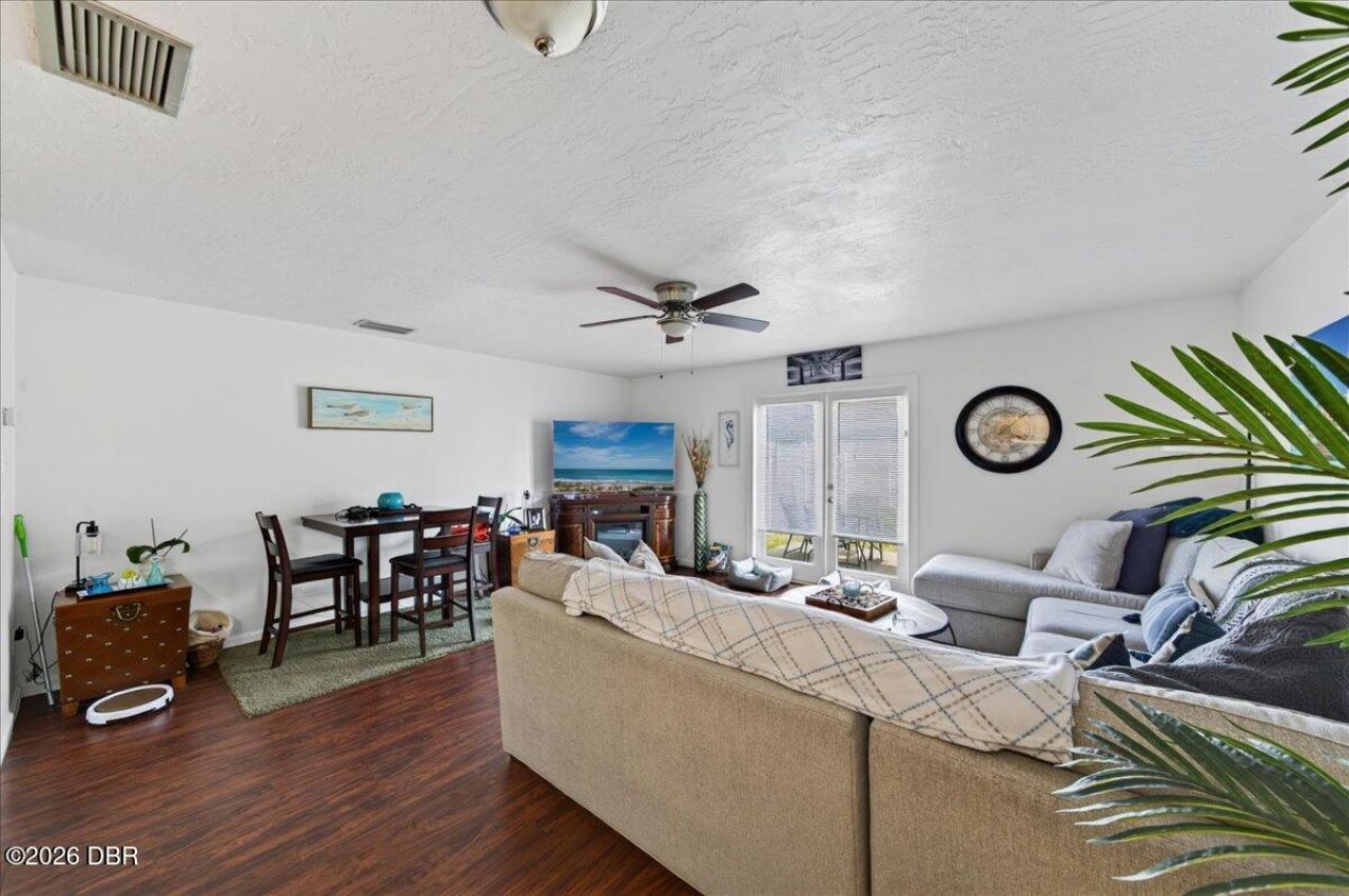 841 E 14th Avenue, New Smyrna Beach, FL 32169 Photo