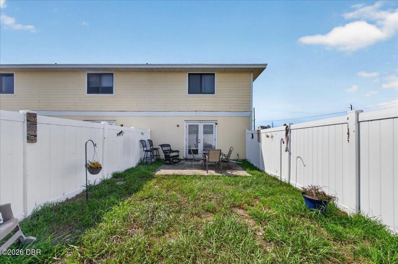 841 E 14th Avenue, New Smyrna Beach, FL 32169 Photo