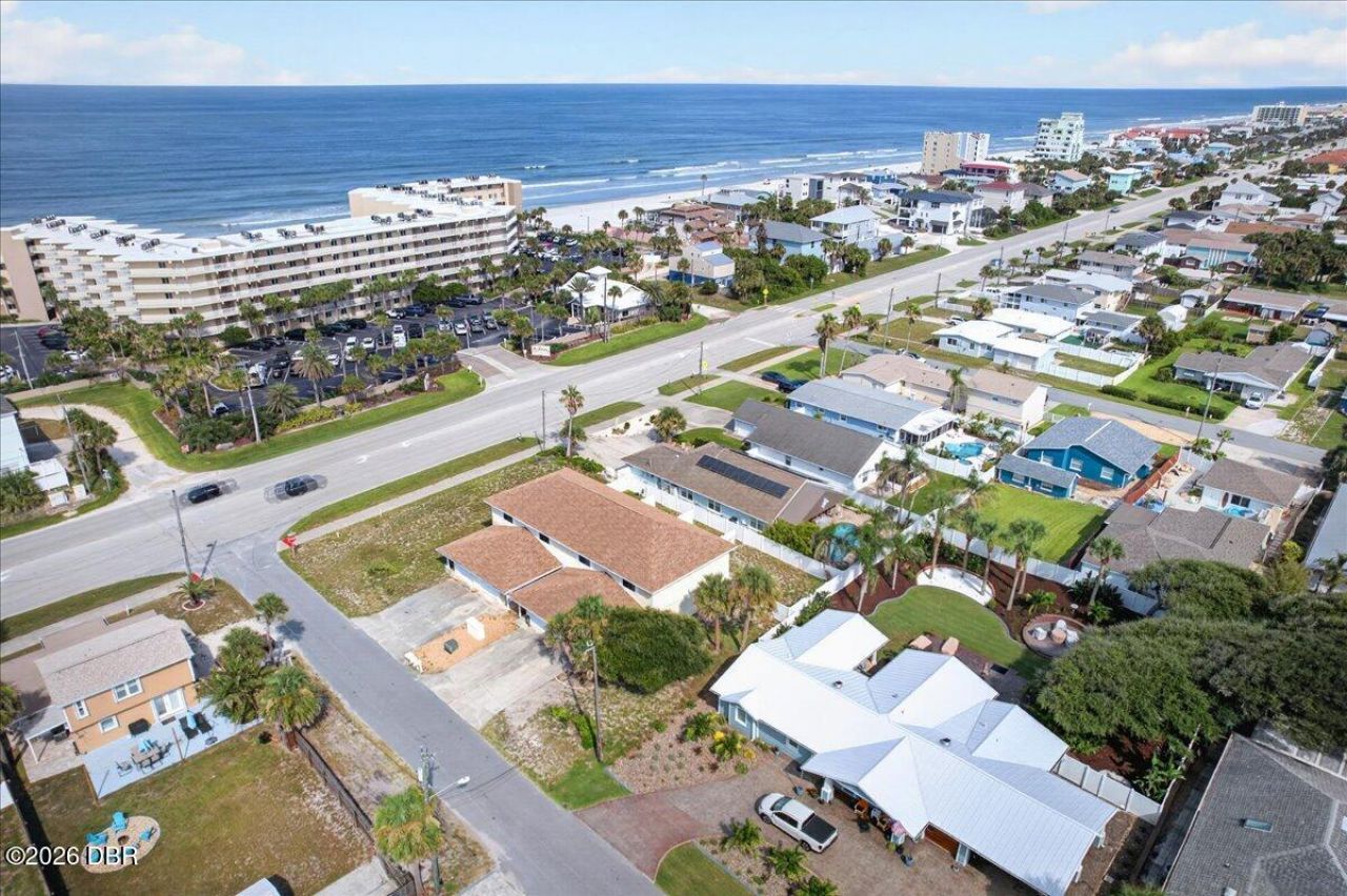 841 E 14th Avenue, New Smyrna Beach, FL 32169 Photo