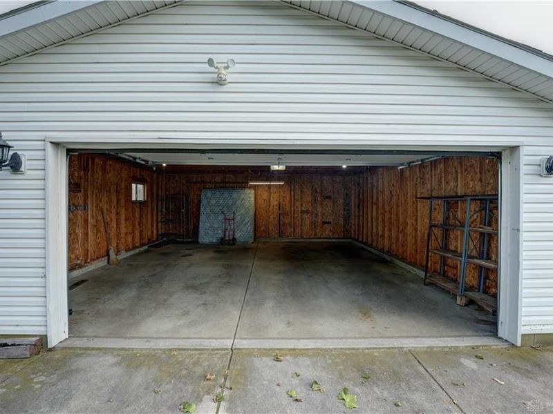 8150 Snake Road, Dayton, OH 45426 Photo 13