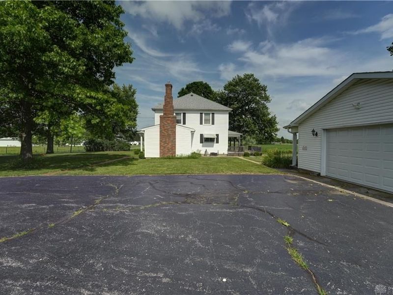 8150 Snake Road, Dayton, OH 45426 Photo 9