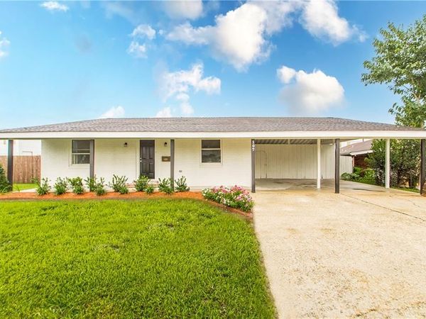 107 BETA Street , Belle Chasse, LA 70037