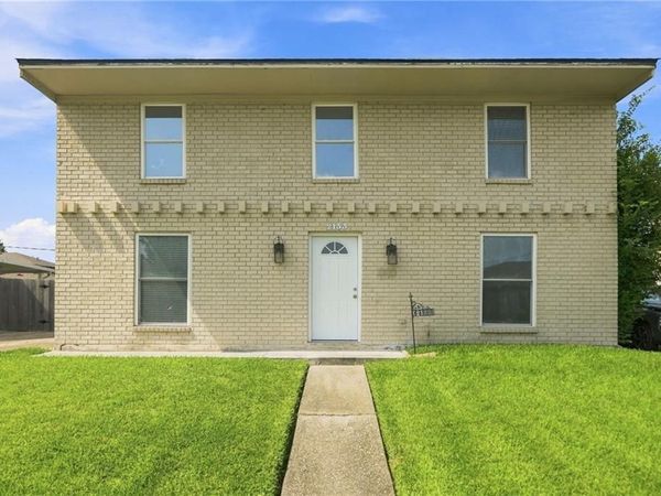 2133 LEGION Drive , Gretna, LA 70056