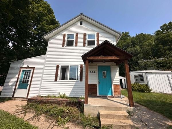 604 Day Street, Decorah, IA 52101