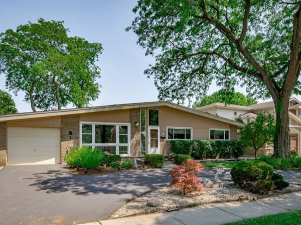 295 S Poplar Avenue , Elmhurst, IL 60126
