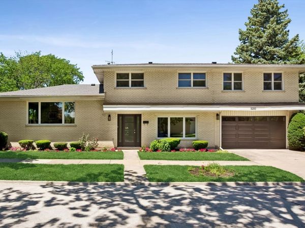 9200 Lowell Avenue , Skokie, IL 60076