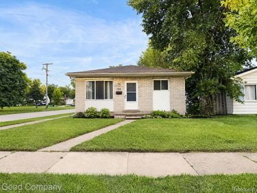 656 E Hudson Avenue, Madison Heights, Mi 48071
