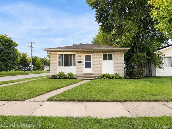 656 E Hudson Avenue , Madison Heights, Mi 48071
