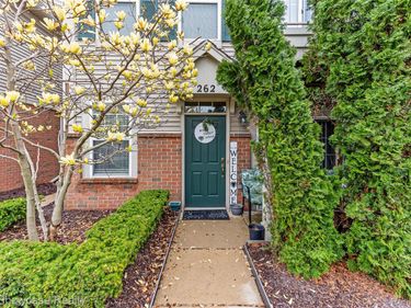 262 N Wixom Road , Wixom, Mi 48393