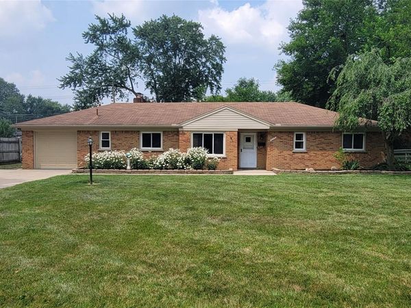 45437 Hecker Drive , Utica, Mi 48317